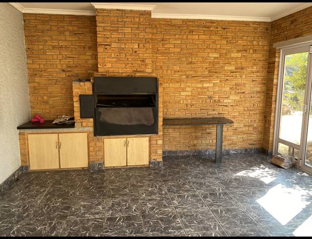 3 BEDROOM FREEHOLD FOR SALE IN PRIMROSE